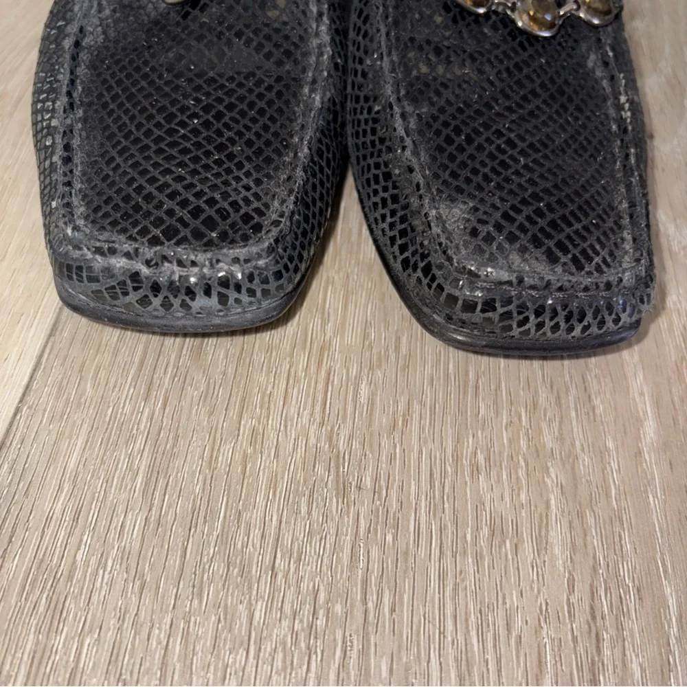 Black Stuart Weitzman Women's 8.5 N Snake Skin Slip-on Loafers W/ Rhinestones - Picture 8 of 14
